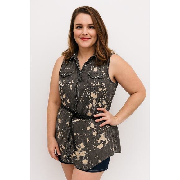 Almost Famous Women's Sleeveless Acid Wash Button-Up Top with Belt – Size XL - Picture 1 of 5